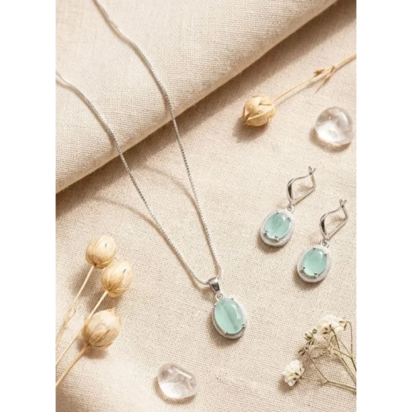Women's Brass Silver Plated Pendant Set (Turquoise)