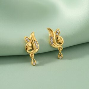 Curved Designer Drop Earrings – Elegant Crystal Highlights