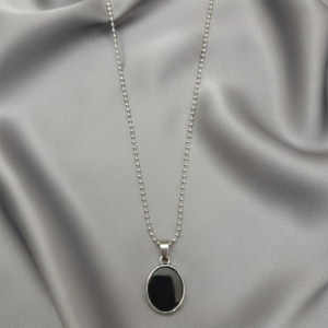 Black Round Pendant Necklace – Elegant Silver Frame Design