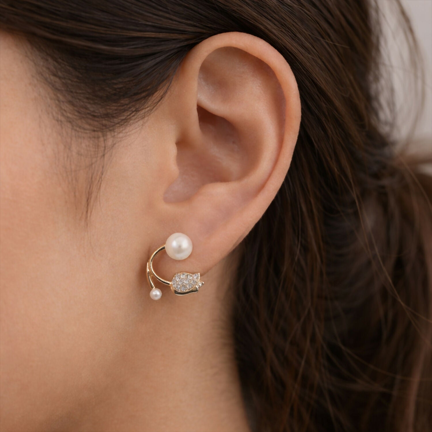Pearl Crystal Stud Earrings – Elegant Korean Style... - Image 2