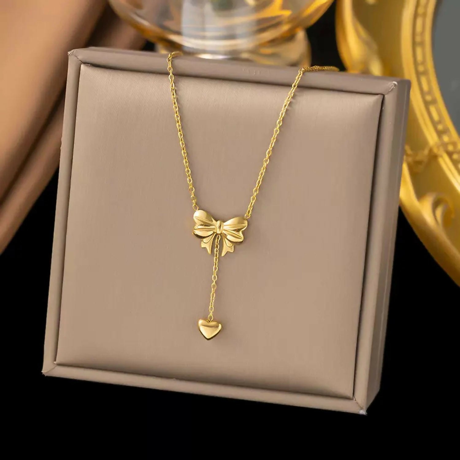 Gold Bow Heart Pendant Necklace – Elegant Everyday Jewelry