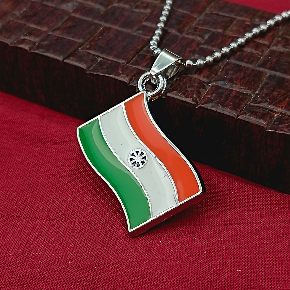 India Flag Pendant Necklace – Patriotic Men's Chain Accessory