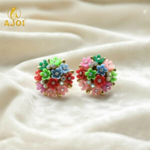 Flower Cluster Earrings – Elegant Multicolor Crystal Studs